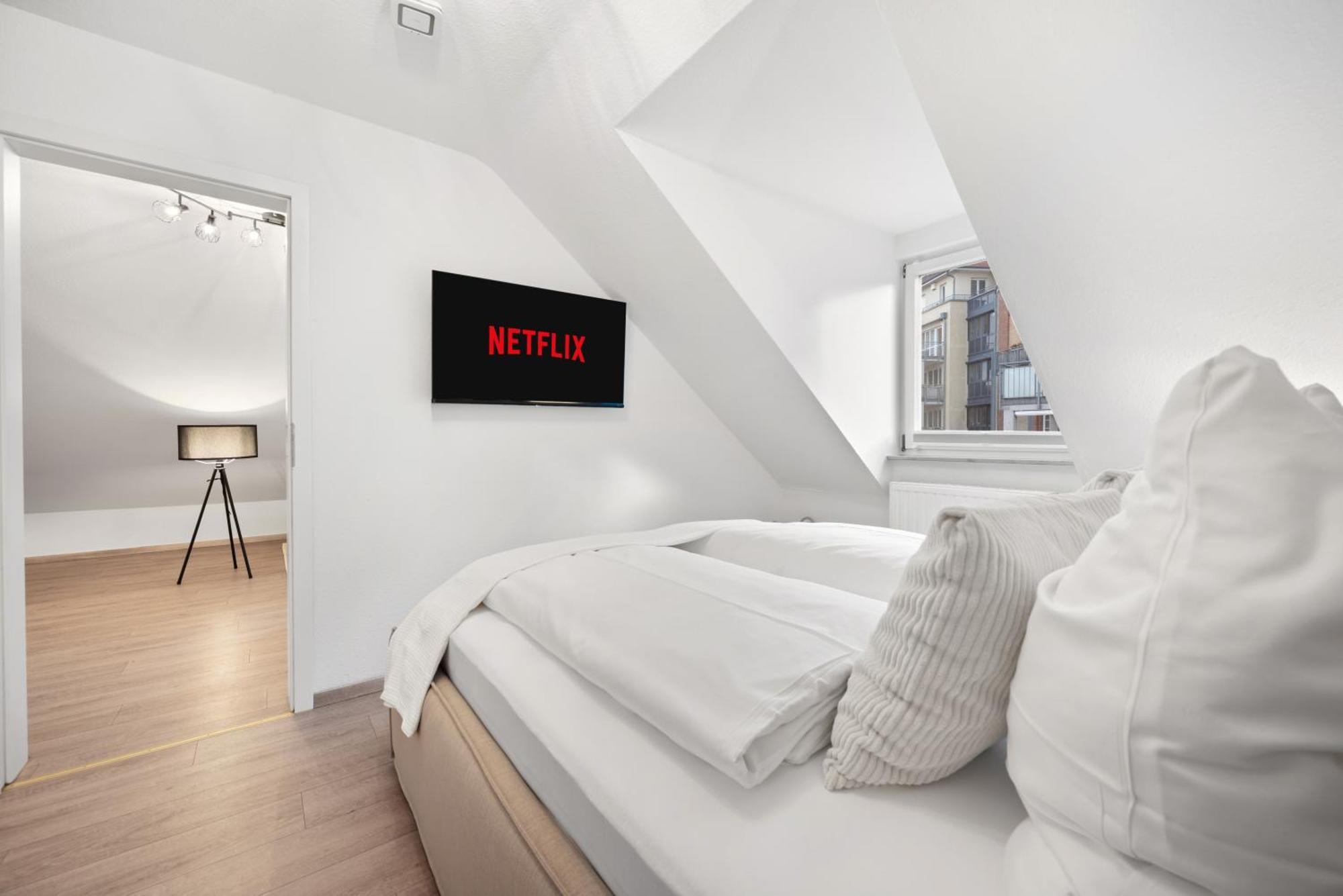 Malu Rooms - Im Stadtzentrum, Smarttv, Netflix, 24H Checkin Ludwigsburg Exterior foto
