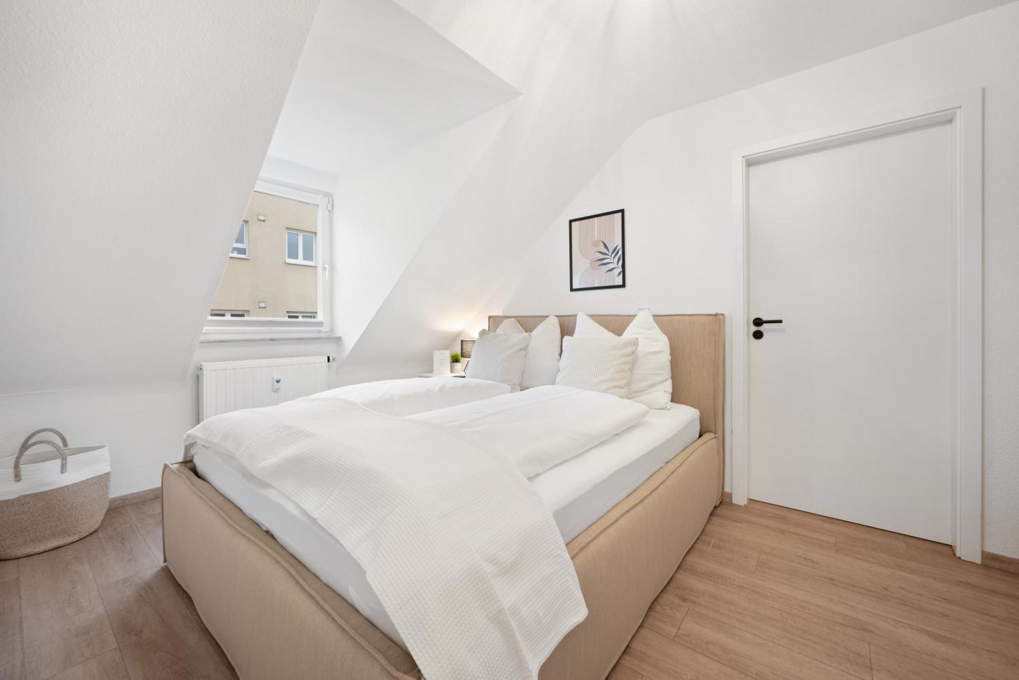 Malu Rooms - Im Stadtzentrum, Smarttv, Netflix, 24H Checkin Ludwigsburg Exterior foto